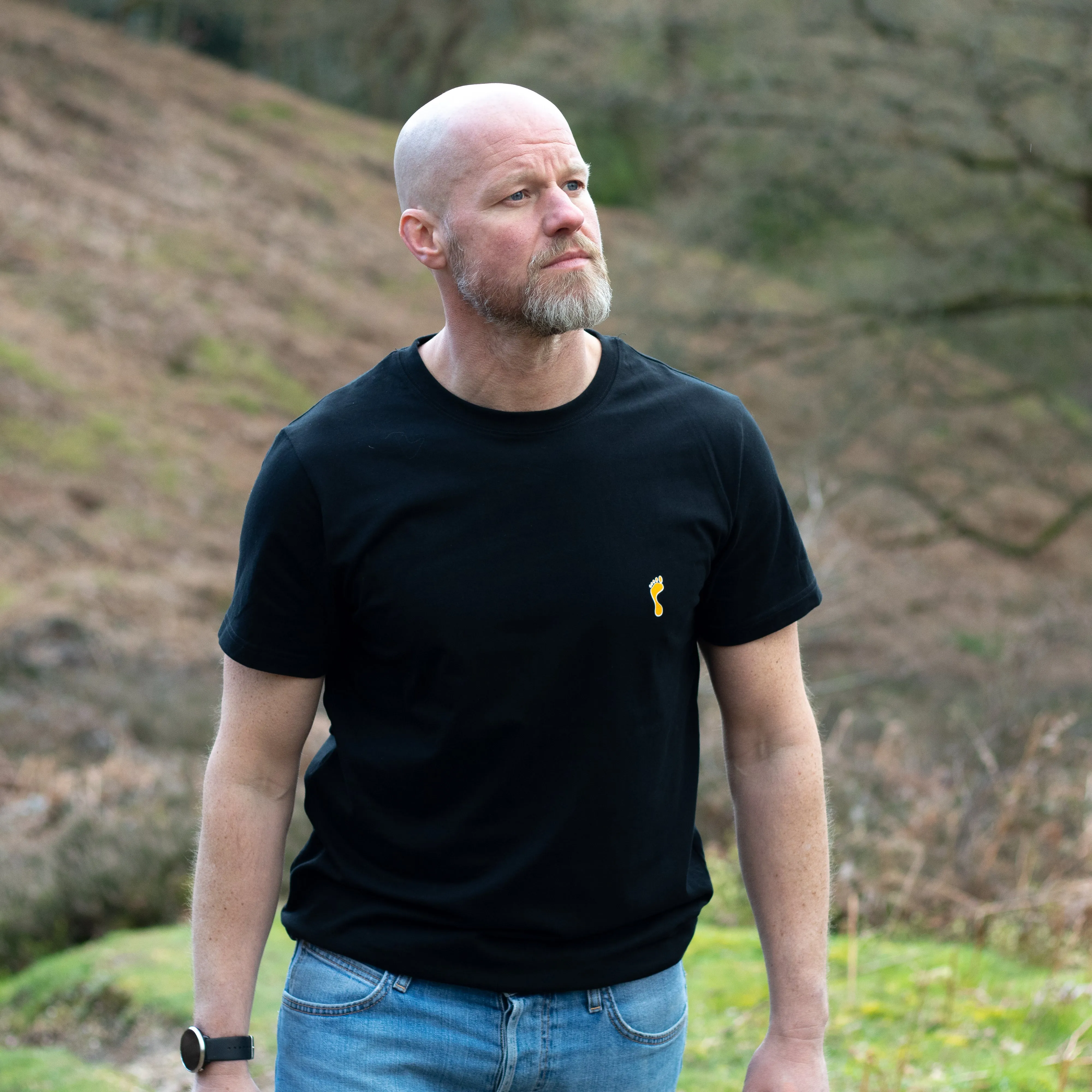 Barefoot Junkie Explore T-Shirt Black (Unisex Fit)